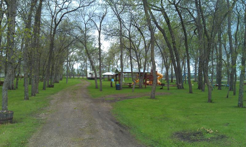 Escaping from the wind at Glenfield ND city park